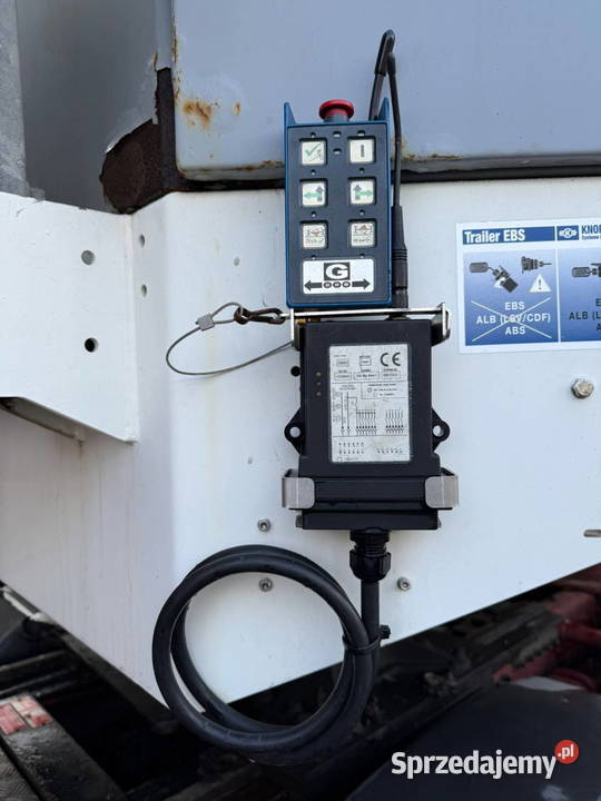 Naczepa Tiefbett 3 osiowa do przewozu maszyn