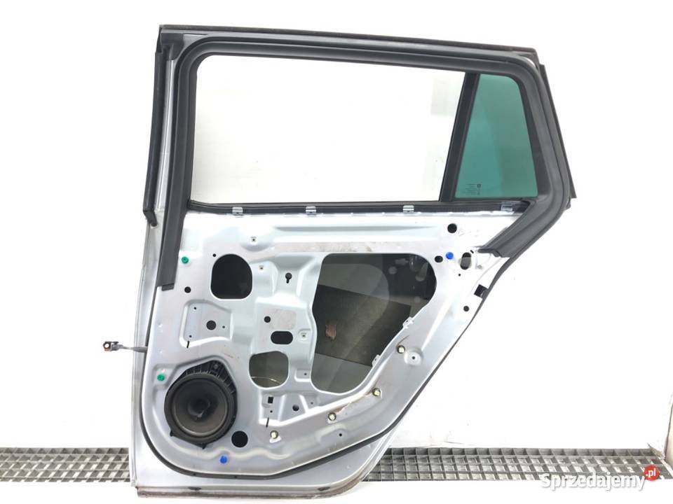 DRZWI TYŁ PRAWE OPEL INSIGNIA A Kombi 0817