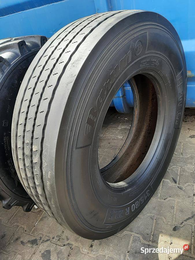 Opona używana ciężarowa 31580R225 BARUM BF 200