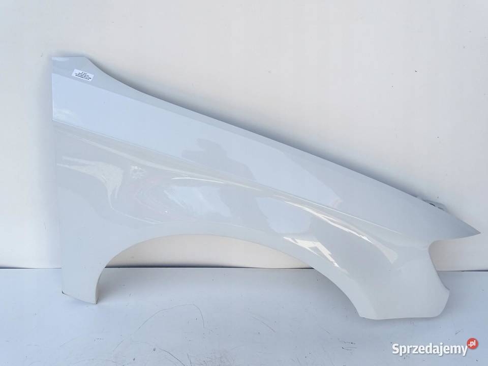 BŁOTNIK PRAWY PRZÓD PRZEDNI LS9R AUDI A3 8V 5D