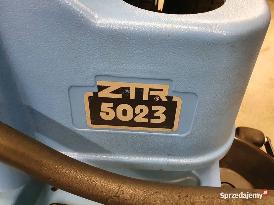 Traktor zero turn Dixon ZTR 5023 z silnikiem Kobiele Wielkie