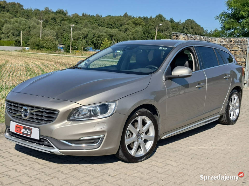Volvo V60 20 diesel 150 automat skóra xenon 4/5