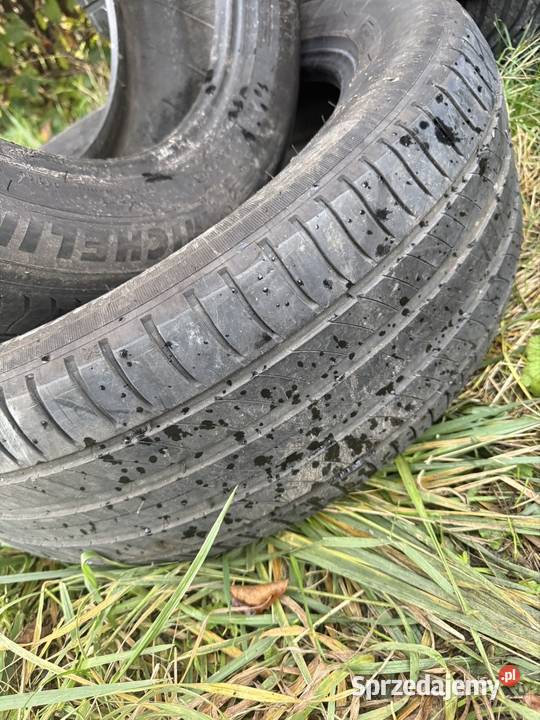 Michelin 2355517 22r para 235