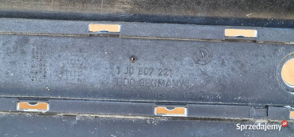 VW GOLF 4 IV ZDERZAK PRZOD PRZEDNI 1J0807221 Bieleń