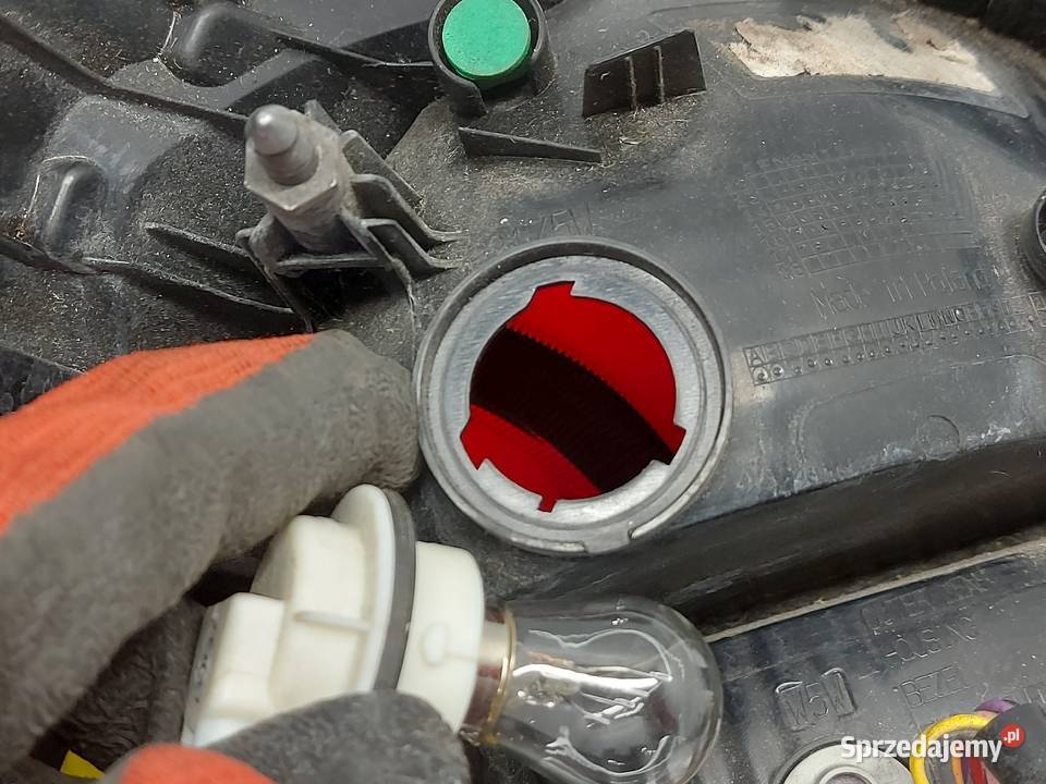 PEUGEOT 108 17r lampa prawa tył świętokrzyskie Kielce
