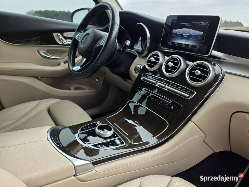 Mercedes GLC 300 zadbany ceramika serwisie I isofix