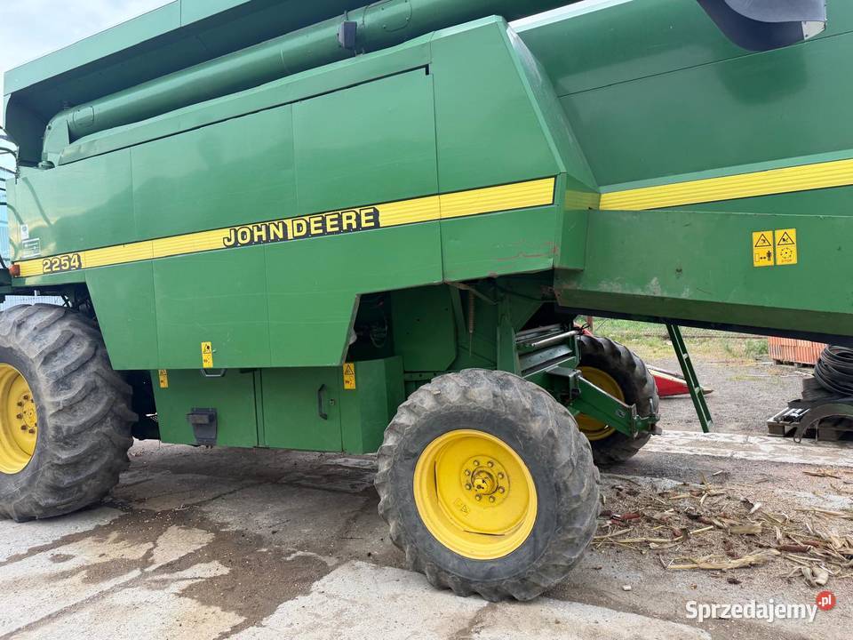 Kombajn zbożowy John Deere 2254 Nowa Ruda