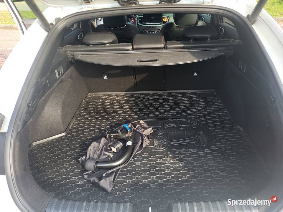 Kia proceed 16 gt 204 prywatne hak faktura salon Samochody osobowe