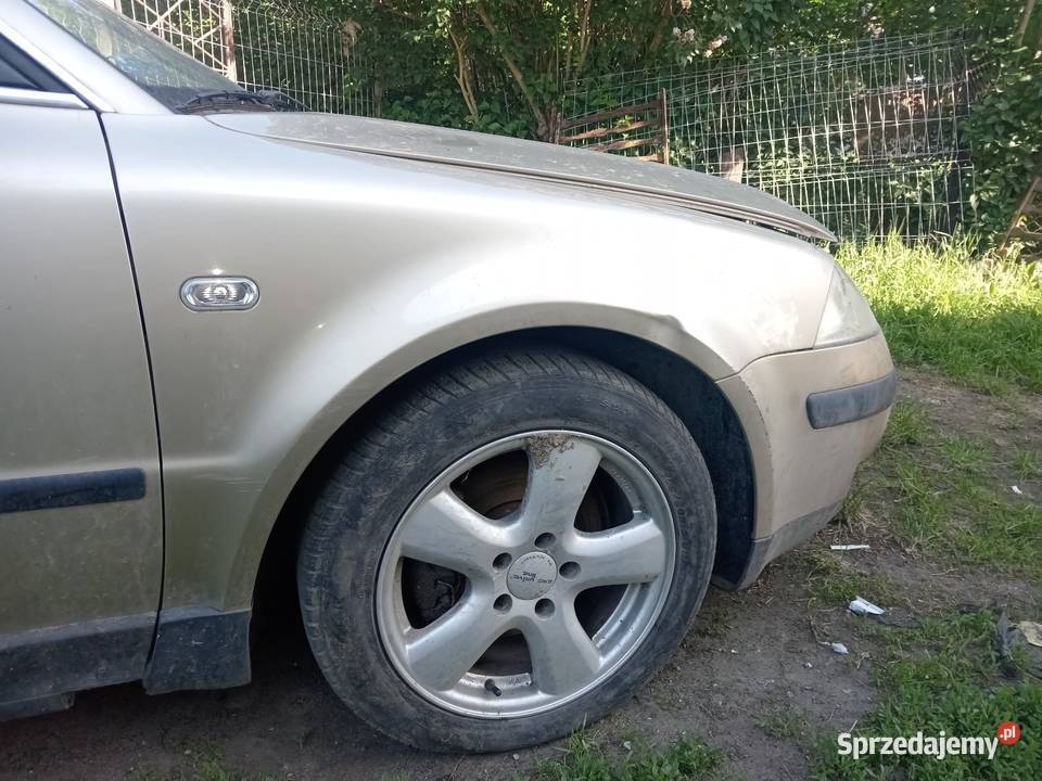 Passat B5 FL lift błotnik prawy sprzedam