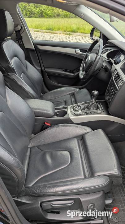 Audi A4 allroad Piękna Czarna Rok produkcji 2011 A4 Allroad