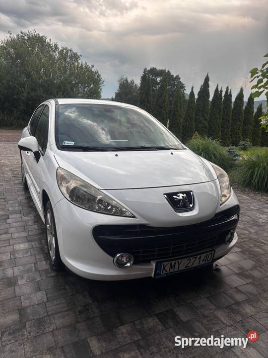 Peugeot 207 16 hdi oszczędny diesel biały 5 małopolskie Lipnik