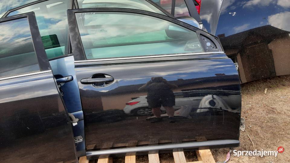 drzwi prawe lewe przód tył Toyota Avensis II t25 Części samochodowe dolnośląskie Dębno