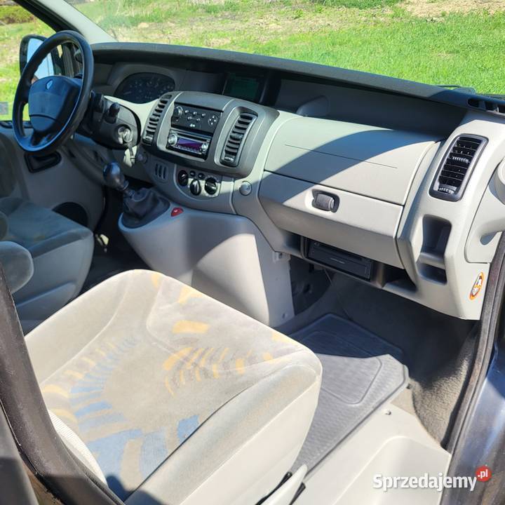 Opel Vivaro 25 CDTI brygadówka klima super stan Góra Kalwaria