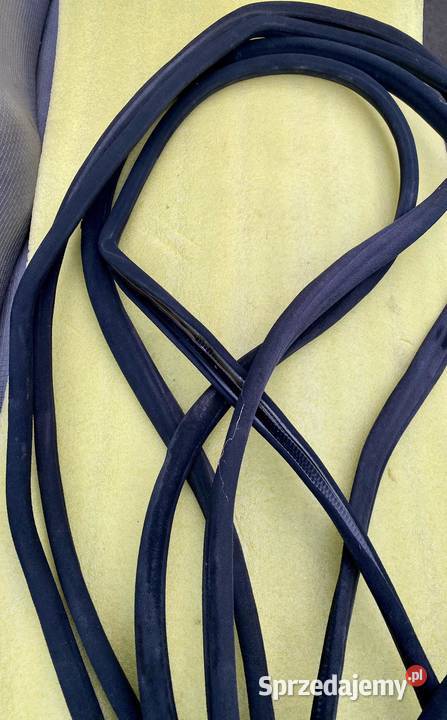 MercedesBenz W124 Uszczelki drzwi 4 kpl Łagiewniki