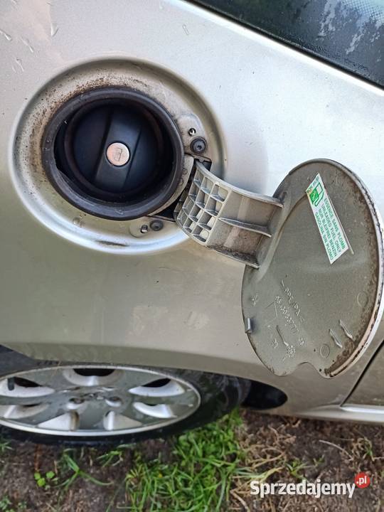 Klapka wlewu paliwa peugeot 307 SW ETSC osobowe zachodniopomorskie