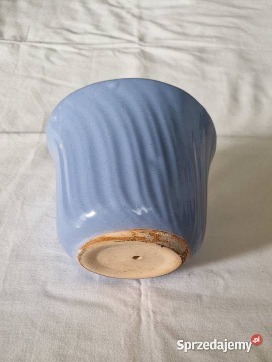 Błękitna ceramiczna doniczka ozdobnie żłobiona Warszawa