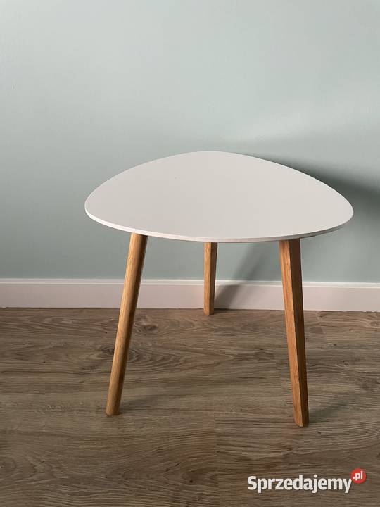 Stolik kawowy biały skandynawski 40x40 na 3 40cm Brodnica sprzedam