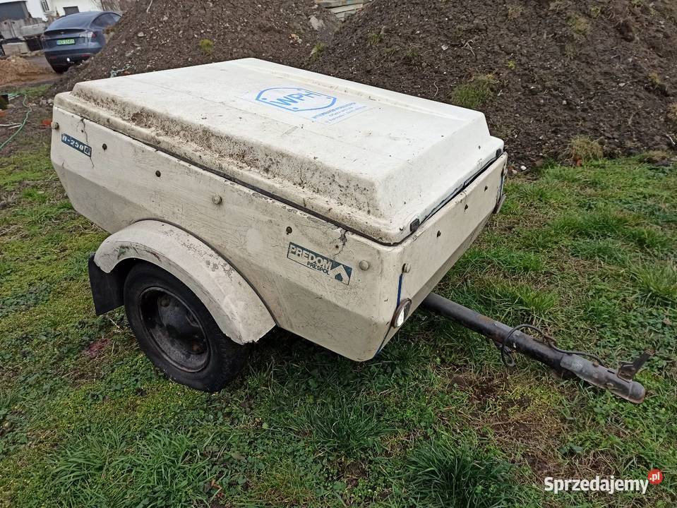 Przyczepka przyczepa Niewiadów n250 na cytrynach Niewiadów wielkopolskie Poznań