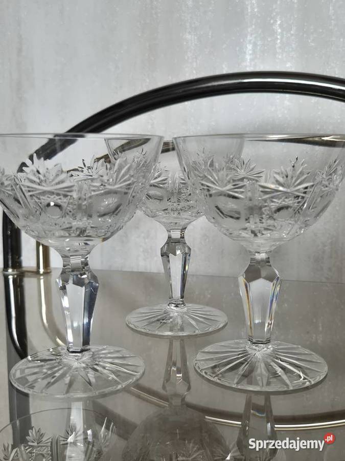 Kryształowe kieliszki do szampana Jugów