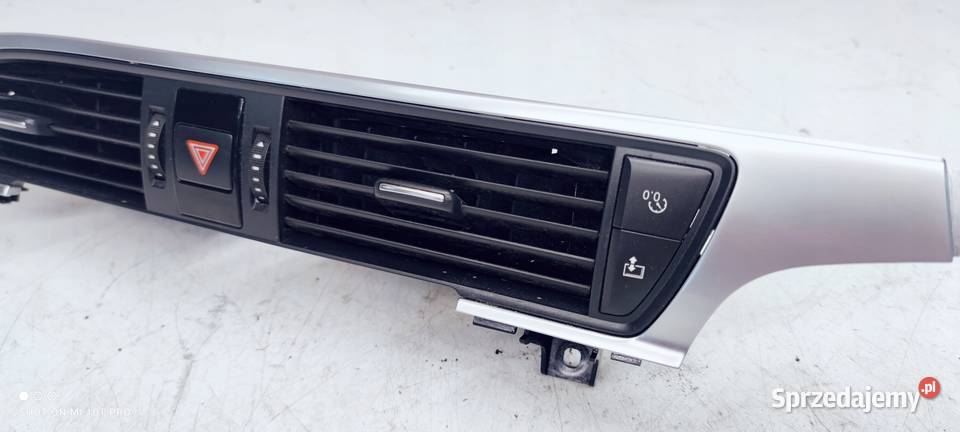 KRATKA NAWIEWU ŚRODKOWA AUDI A6 C7 A7 4G1820951 Przystajń