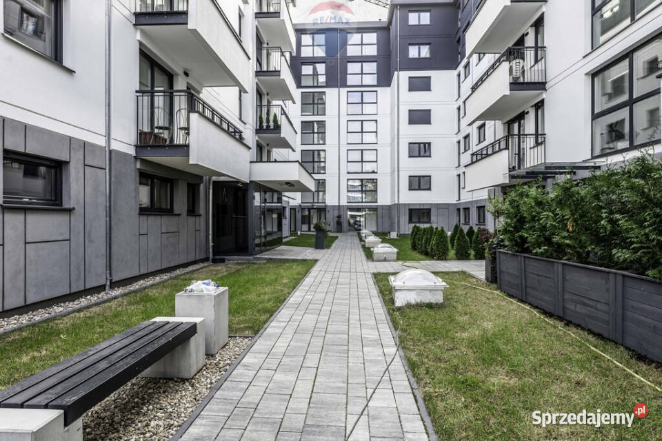 Wilczak Nowe umeblowane balkn miejsce w hali Poznań