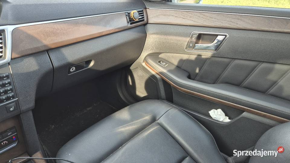 Mercedes W212 doinwestowany czytaj opis 349km Kąty Wrocławskie