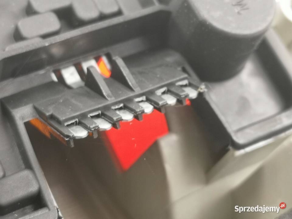 LAMPA LEWY TYŁ OPEL ASTRA F KOMBI 19911998 osobowe