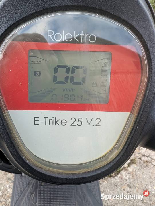 Wózek elektryczny trzykołowy inwalidzki