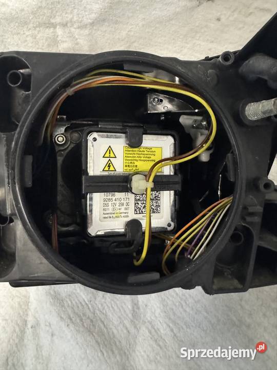 Lampa Xenon prawy przód Citroen C4 Picasso II prawe
