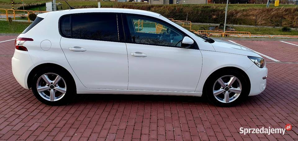 Peugeot 308 12 benzyna 130 Super Stan Kańczuga