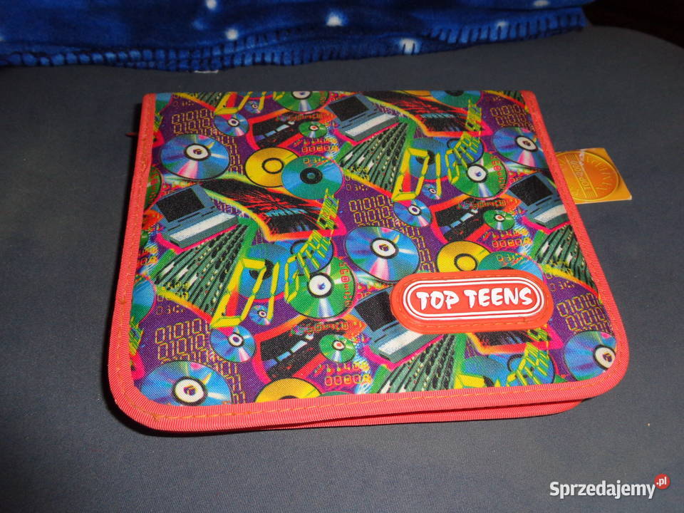 Piórnik nowy z wyposażeniem Poznań