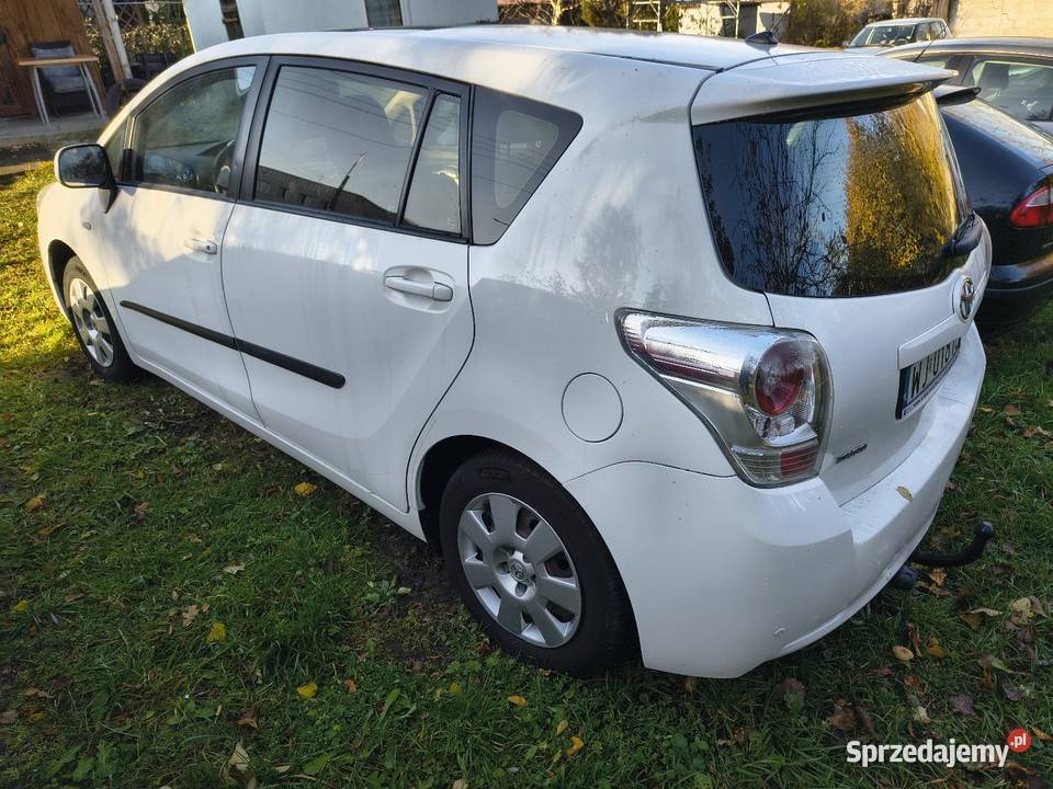 Sprzedam albo zamienię Toyota Verso 20 diesel elektrochrom. lusterka boczne