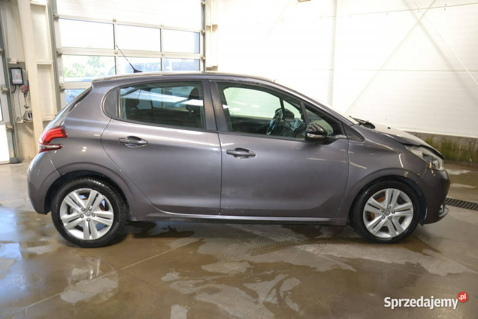 Peugeot 208 15 hdi 100 ekonomiczny ledy tablet Kęty sprzedam