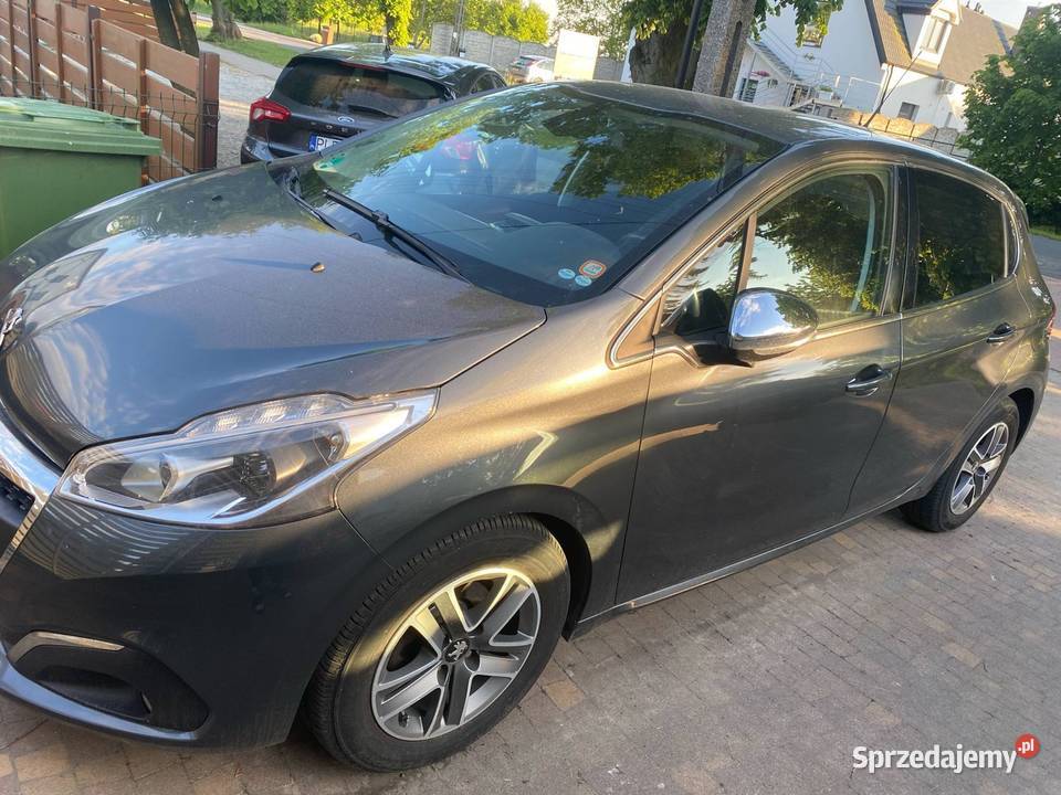 Peugeot 208 2017 16 Bluehdi ledCarPlay kamera czujnik parkowania Leszno sprzedam