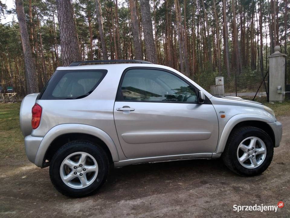 Toyota RAV4 3D 4x4 hak szyberdach Starowola