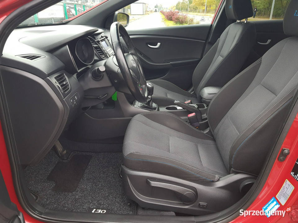 Hyundai i30 16 Benzyna Klima Czarna Podsufitka Włocławek