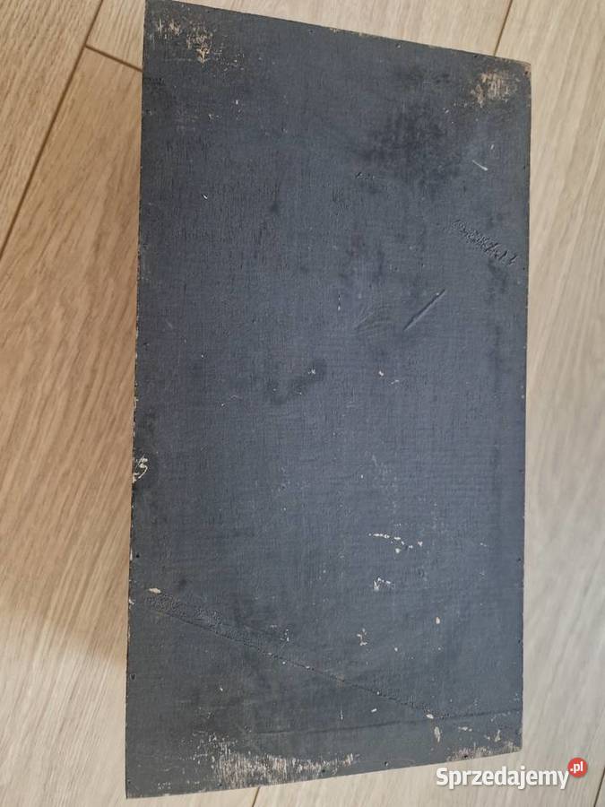 Czarna skrzyneczka balkon taras
