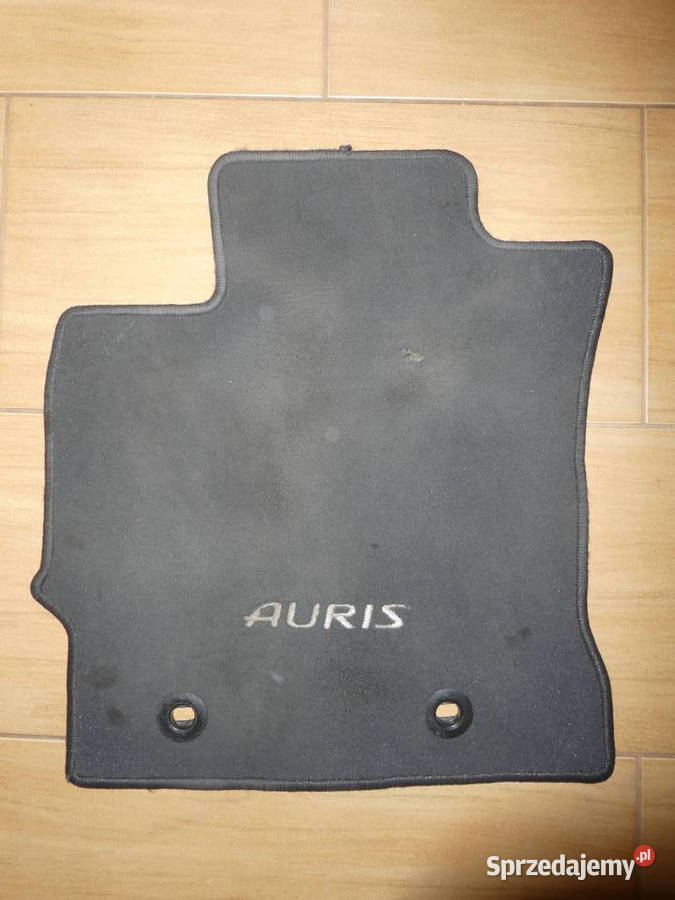 Oryginalne dywaniki Toyota Auris