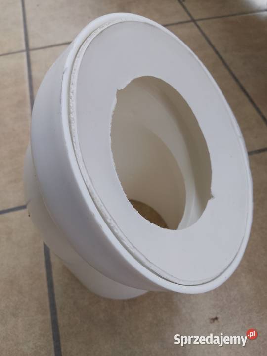 Kolanko PCV do wc Gostyń