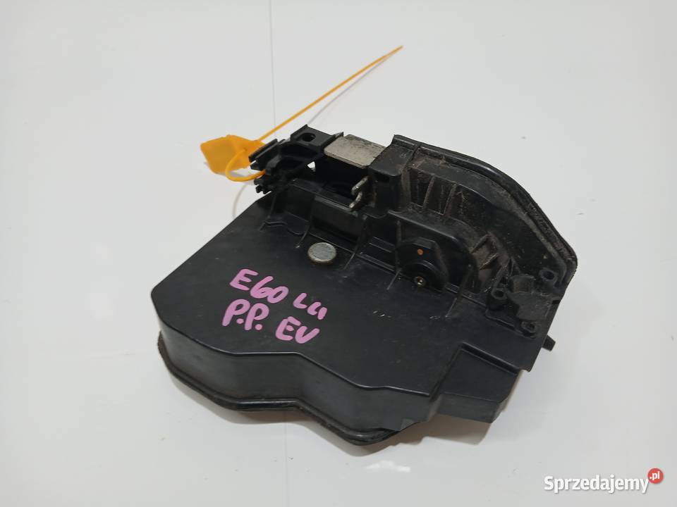 ZAMEK DRZWI PRAWY PRZÓD BMW E60 LIFT EU 7167074 Strzyżewice