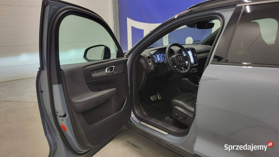 Volvo XC 40 B4 B AWD RDesign aut mazowieckie Grójec