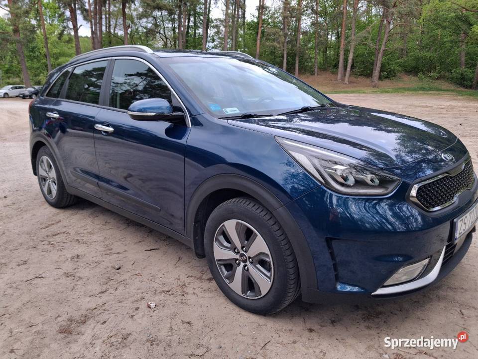 Kia Niro Hybryda salon Polska niski przebieg Szczecin sprzedam