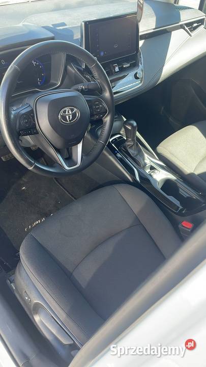 Toyota Corolla XII 15 Corolla CVT automat wersja Turek