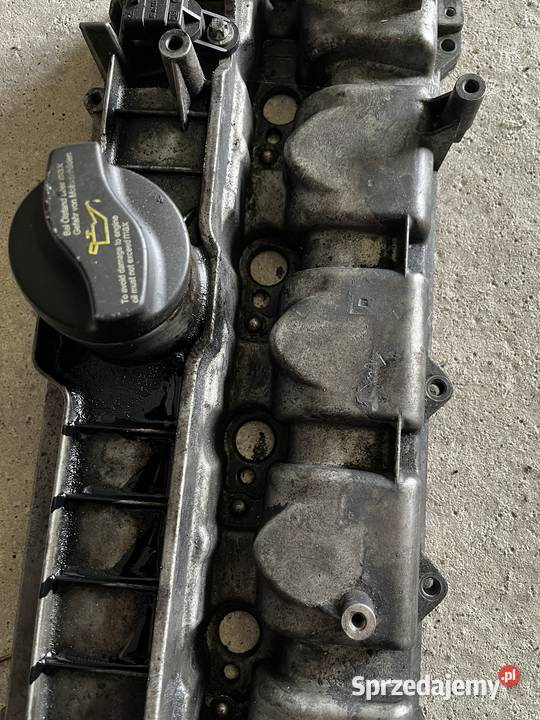 Pokrywa zaworów mercedes w211 22cdi Stróża