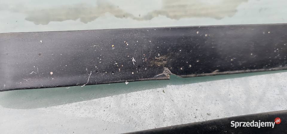 Listwa dolna błotnika mercedes w210 2106902662 Zbąszyń
