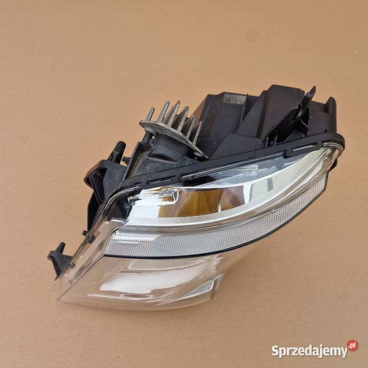 VOLVO FH4 FM4 REFLEKTOR LAMPA LEWA HALOGEN PRZÓD lubuskie