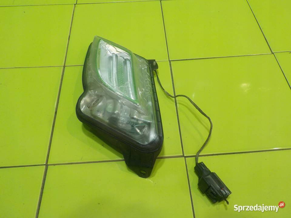 VOLVO S60 II V60 I 12r halogen lampa DRL prawa osobowe Suków