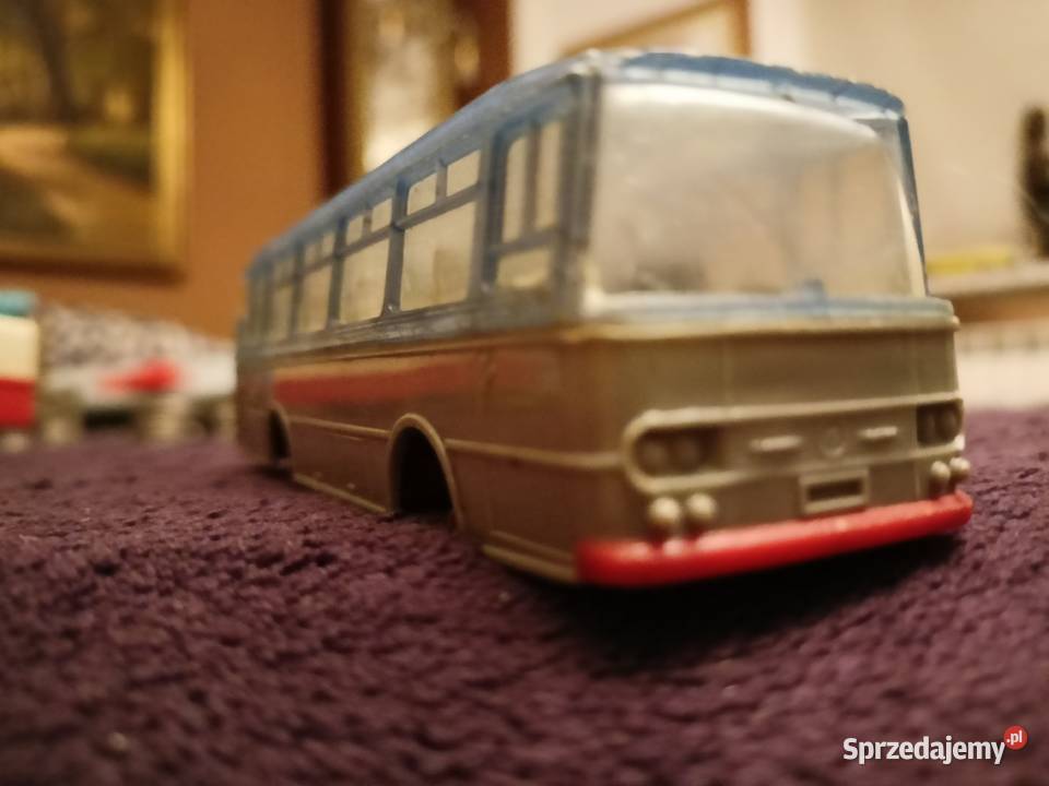 Zabawka PRL Autobus Rzeszów