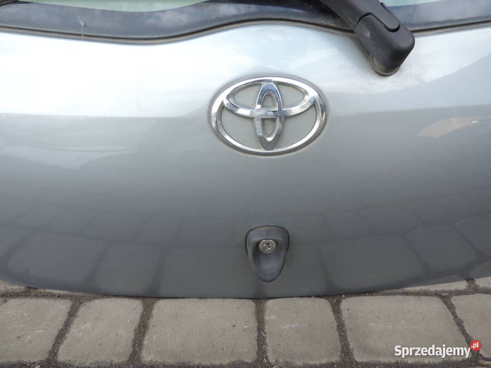 KLAPA TYŁ TYLNA BAGAŻNIKA TOYOTA YARIS II 2 1F8 Rok produkcji 2003 sprzedam