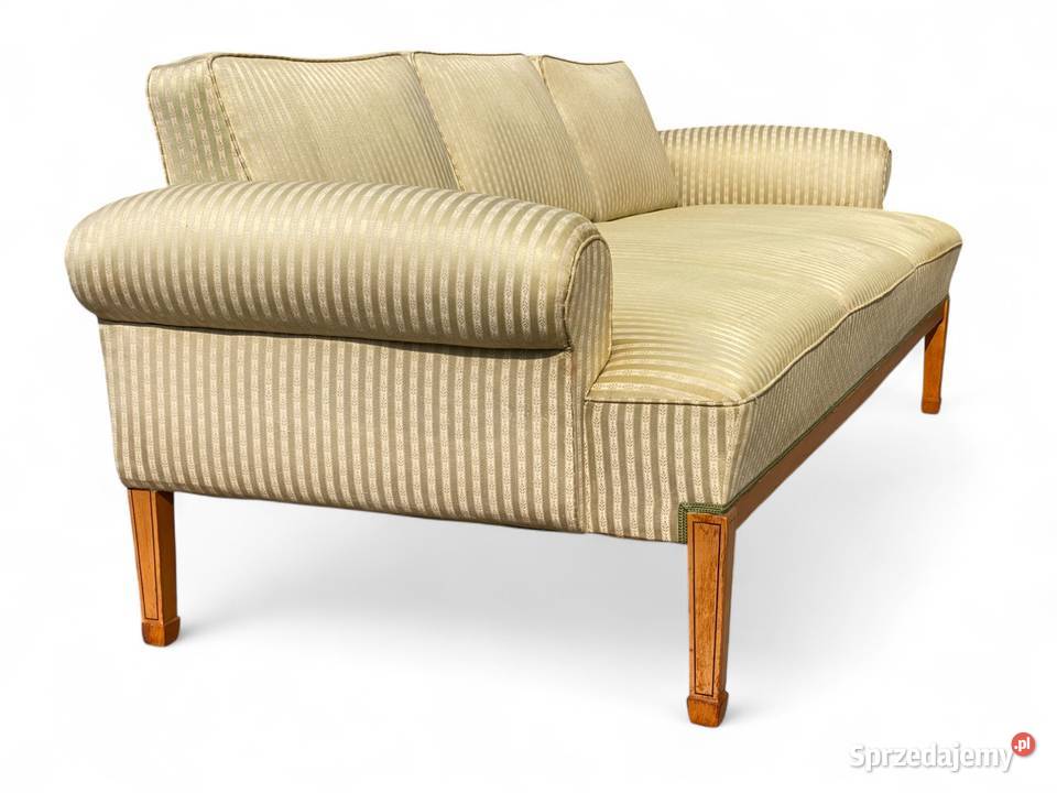 Jasna sofa trzyosobowa vintage na zwężanych zachodniopomorskie Gryfice
